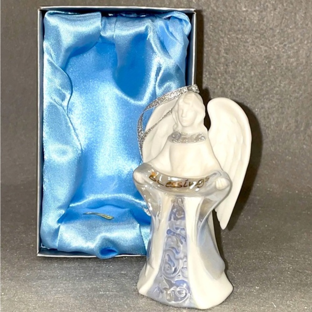 VALERIE PARR HILL 4" PORCELAIN ORNAMENT INSPIRATIONAL ANGELS ~BLESSINGS~ BISQUE